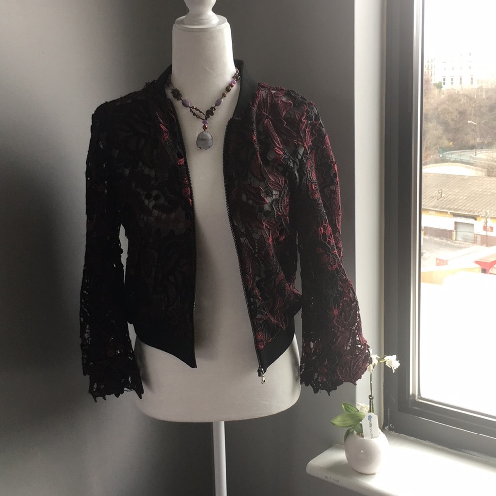 KOBI jacket soft lace w lining black n multi plum